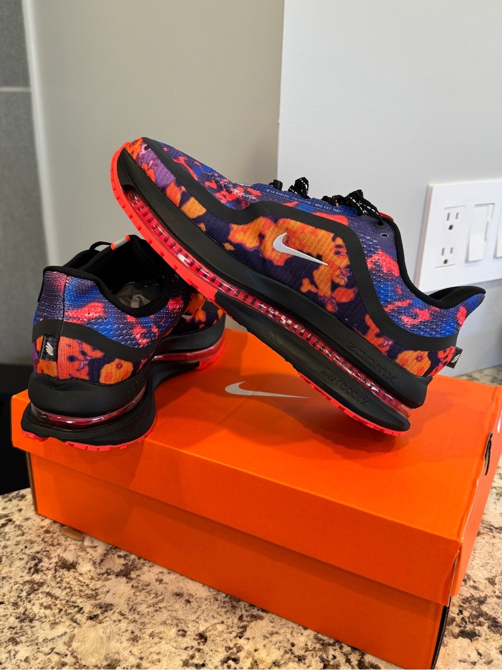 Women’s Pegasus Premium - Picture 2 of 5